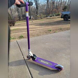 Razor Purple Kick Scooter